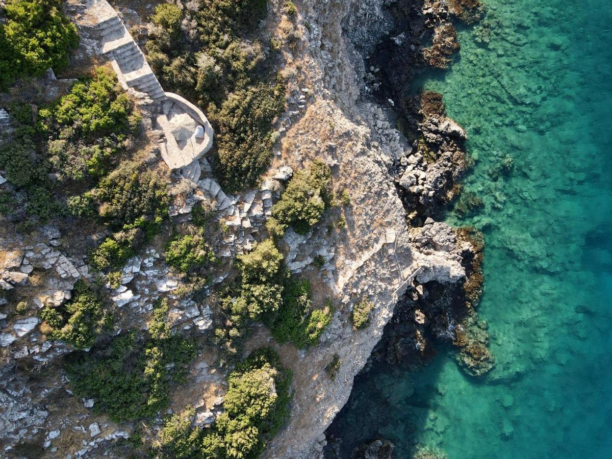 Villa Aiolos: Above The Sea, Within Agios Nikolaos Kültér fotó
